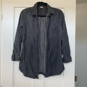 Chico's Dark Grey Gray Button Down Collared Shirt